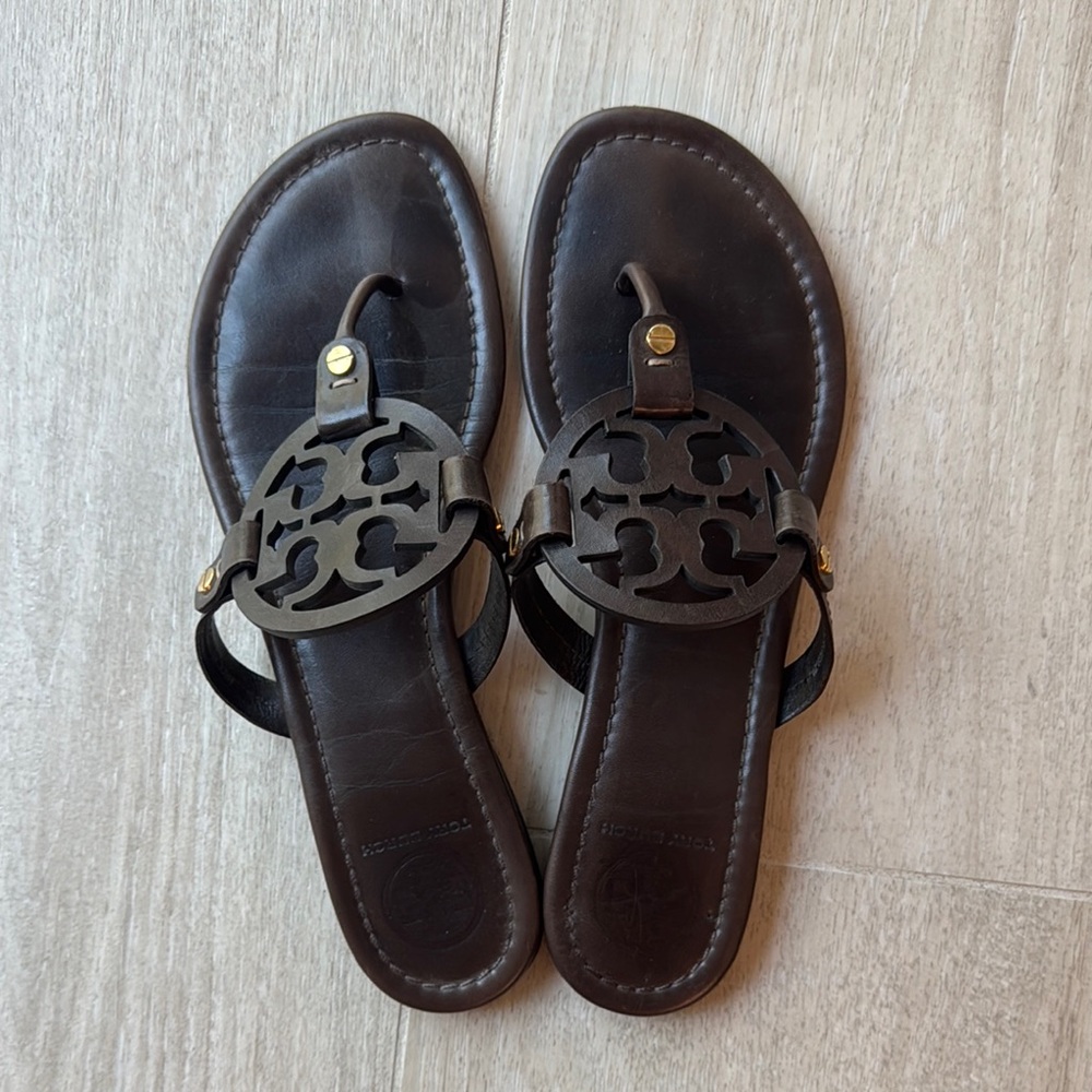 Brown Leather Sandals with Cutout Design